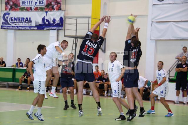 Handbal: Universitatea a câştigat trofeul memorial „Mihai Mironiuc”