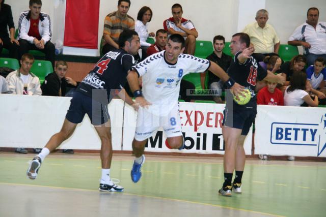 Handbal: Universitatea a câştigat trofeul memorial „Mihai Mironiuc”