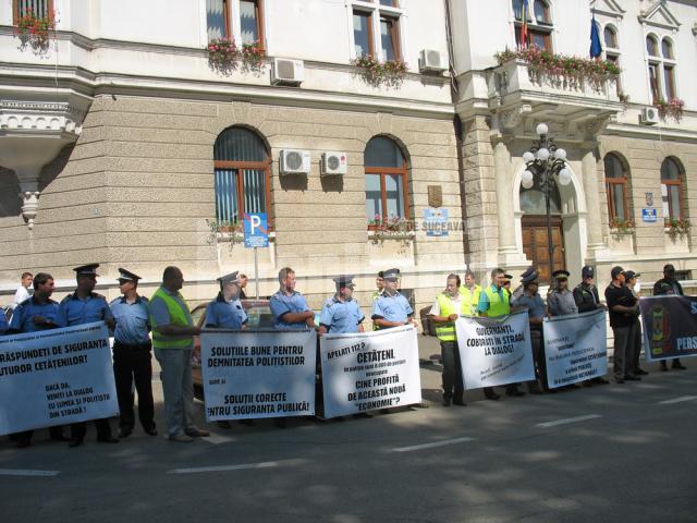 Sindicaliştii din cadrul SNPPC Suceava vor picheta Prefectura Suceava zilnic, câte două ore, până în data de 21 august 2009