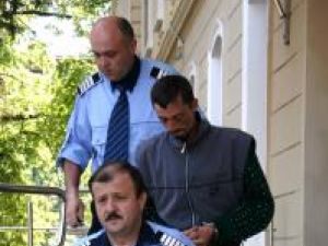 Gheorghiţă Gogu a fost prins în mai puţin de 24 de ore, plimbându-se pe străzile din Fălticeni
