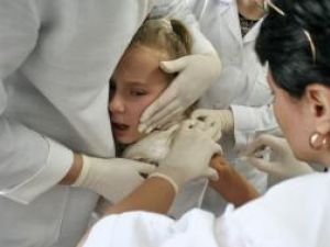 Rateul campaniei de vaccinare din 2008, cauzat de proasta informare a părinţilor Foto: MEDIAFAX