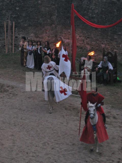 Cavaleri prezentând salutul în faţa regelui
