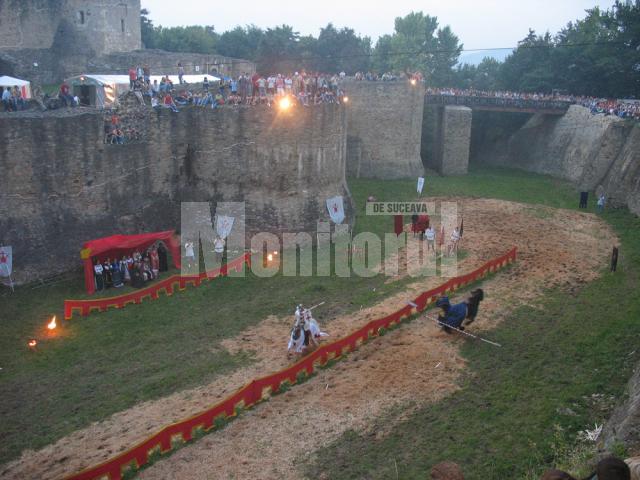Încasări duble faţă de anul trecut, la Festivalul de Artă Medievală “Ştefan cel Mare” 2009