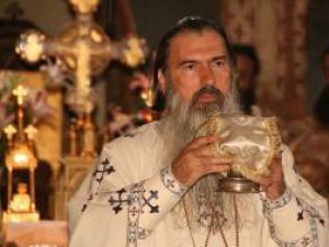 Explic foto: IPS IPS Teodosie este primul înalt ierarh ortodox cercetat penal, în istoria Bisericii Ortodoxe Române, din 1990 încoace