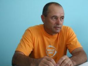 Ioan Radu s-a şcolit la Bucureşti