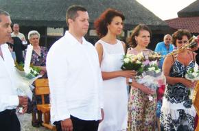 Adriana Pădureţ: „Mi s-a îndeplinit un vis, să mă căsătoresc la malul mării”