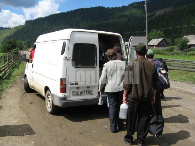 Vasili îi transportă pe români gratuit