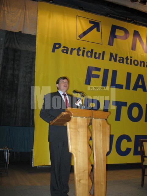 Antonescu: PNL nu va accepta traseiştii care aleargă după funcţii