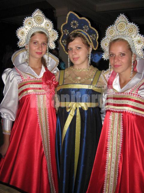 Folclor, Dom Polski: Culoare şi diversitate la Festivalul Interetnic al Cântecului şi Dansului Popular