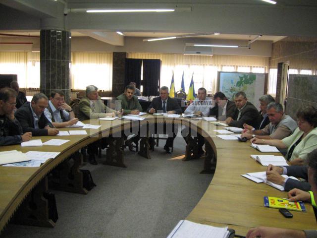 Comandamentul de gestionare a lucrărilor care se execută în municipiul Suceava, prezidat de primarul Ion Lungu