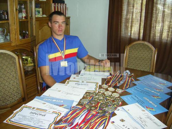 La doar 18 ani, Liviu Constantin Torac are un palmares impresionant de medalii