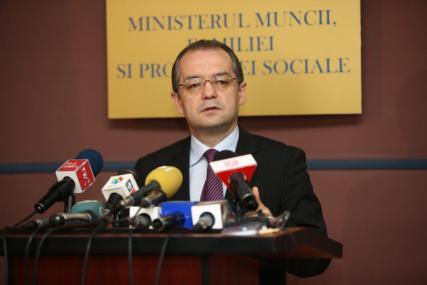 Emil Boc propune suspendarea protestelor până după alegeri. Foto: CAPP