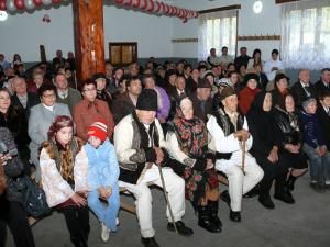 Fiii satului s-au întâlnit cu toţii la Căminul Cultural