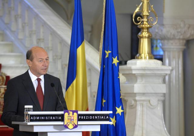 Preşedintele Traian Băsescu a semnat decretul pentru referendum. Foto: Sorin LUPŞA