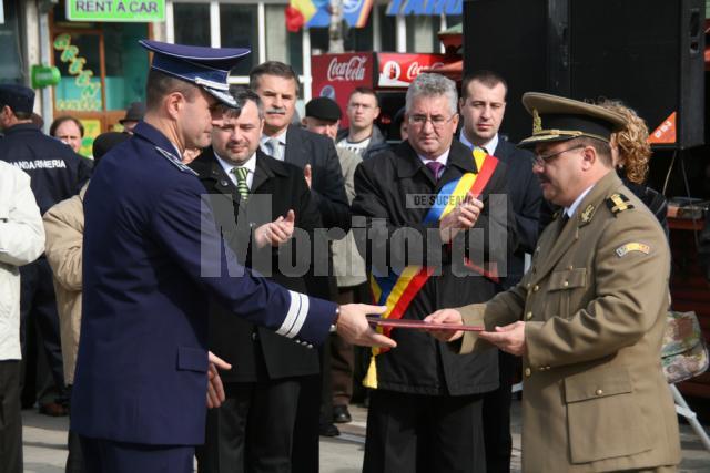 Ceremonial: Ziua Armatei, sărbătorită şi la Suceava