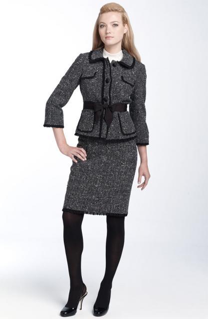 Culorile închise subţiază silueta. Foto: NORDSTROM