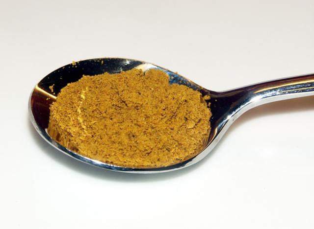 O substanţă din condimentul curry poate distruge celulele canceroase. Foto: J. GABRIEL