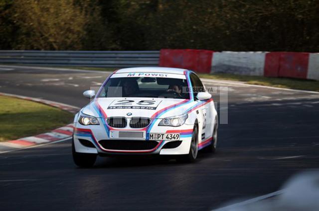 BMW M5 CSL