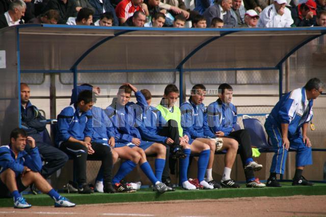 Satco (al treilea din dreapta în stânga) nu a dezamăgit la debut
