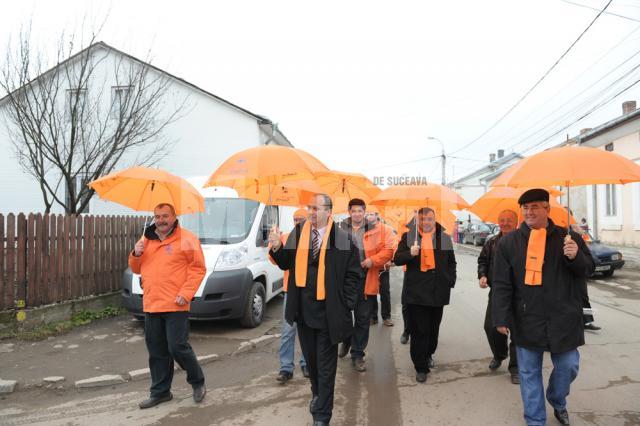 „Caravana portocalie” a poposit, în cursul zilei de ieri, în Gura Humorului