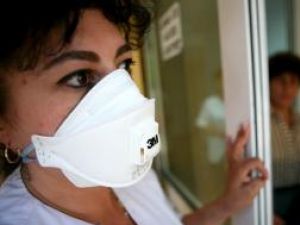 În ţară, în ultimele 24 ore, au fost confirmate 65 de cazuri noi de infecţie cu virus A/H1N1. Foto: MEDIAFAX