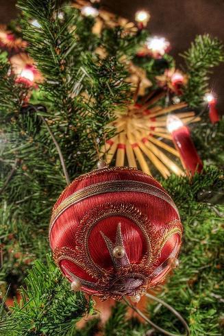 Tradiţii: Pomul de Crăciun