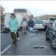 Autocarul care îi transporta spre România a fost implicat, duminică dimineaţă, într-un accident în lanţ, pe autostrada A64 din Franţa. Foto: Patrick BERNIERE