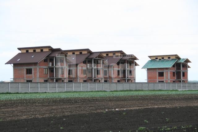 Creşterea numărului de case noi se poate vedea cu ochiul liber de ani de zile în judeţul Suceava