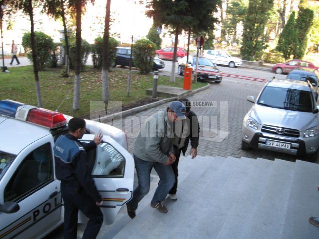 Fraţii Curaleţ, în 2008, când au fost reţinuţi de oamenii legii