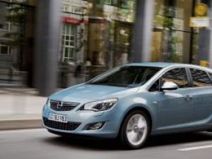 Noul Opel Astra, vedeta week-end-ului la dealerul Opel din Suceava