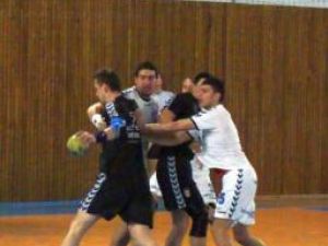 Şoldănescu şi Bursuc au avut serios de furcă în meciul cu Minaur