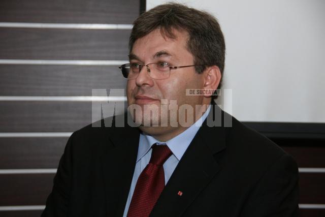 Corneliu Popovici a declarat că rămâne în continuare în minister, în calitate de consilier la cabinetul ministrului Elena Udrea