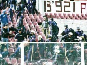 Violenţa pe stadioanele din România nu şi-a găsit încă rezolvarea