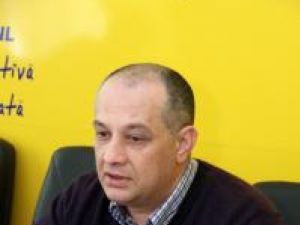 Alexandru Băişanu: „Parlamentarii din România au reuşit să îngrădească dreptul consilierilor locali şi judeţeni de a trăda partidul din partea căruia au fost aleşi”