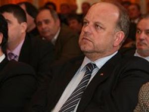 Primarul din Rădăuţi, Aurel Olărean, a promovat, de la instalarea în funcţie, zeci de procese