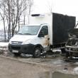 Incendiu în noapte: Microbuz distrus de flăcări, în curtea unei firme de transport din Suceava