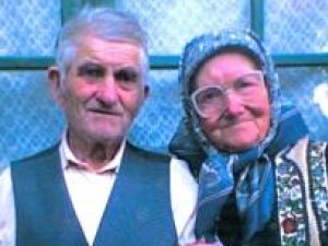 Ioan şi Tatiana Marcu din Lucăceşti aniversează astăzi 67 de ani de căsnicie