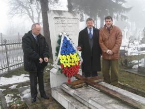 Cimitirul Oprişeni: Omagiu la mormântul maestrului Ion Irimescu