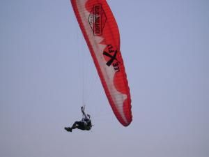 Zborul cu parapanta este un sport al disciplinei, al ordinii şi al implicării