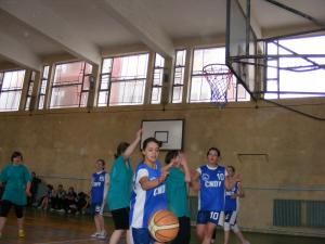 Competiţia de baschet a fost dominată de elevele Colegiului Alimentar Suceava