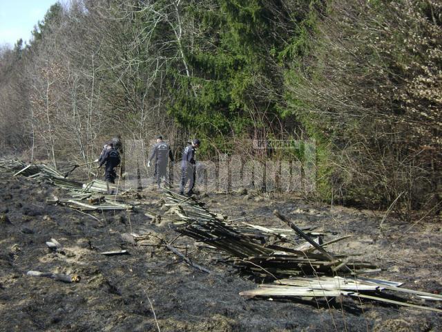 Pericol: Incendiu de proporţii în curtea Mănăstirii din Feteşti, Adâncata