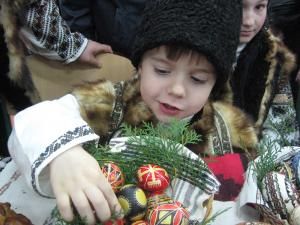 Ediţia a IV-a: Ouă încondeiate, preparate de post şi obiecte vechi, la Festivalul de la Moldoviţa