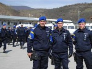 Distincţii: Medalii de recunoştinţă pentru jandarmii suceveni plecaţi în Kosovo