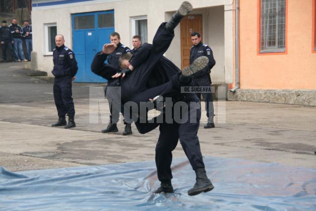 Demonstratiile jandarmilor au incantat publicul