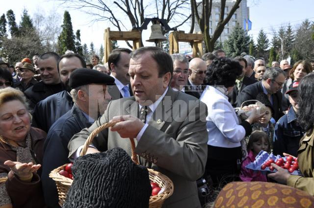 Sărbătoare: Sute de suceveni au petrecut prima zi de Paşte în Parcul Central