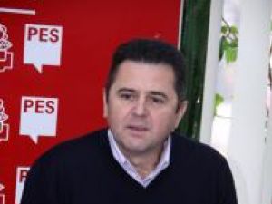 Eugen Bejinariu: „Ne-am întors după 20 de ani de la Revoluţie la cizmărie şi croitorie. Cizmărie şi croitorie de proastă calitate”