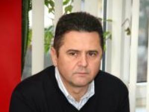Cerere: Bejinariu cere demisia ministrului educaţiei
