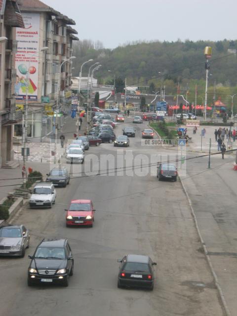 Accidentul s-a petrecut pe trecerea de pietoni dinaintea intersecţiei străzilor Nicolae Bălcescu şi Ştefan cel Mare