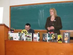 Cărţile Grupului Editorial Tritonic prezentate la Universitatea Ştefan cel Mare Suceava
