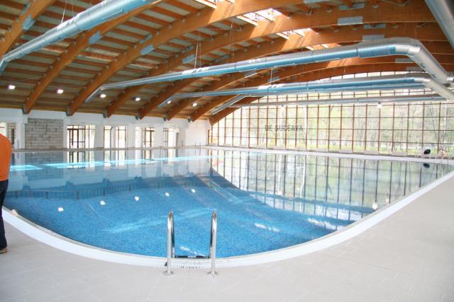 Sâmbătă se inaugurează piscina acoperită din parcul Ariniş, de la Gura Humorului